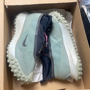 Nike ACG Mountain Fly Gore-Tex size 10.5